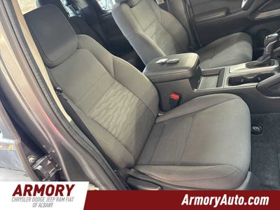 2022 Nissan Frontier S