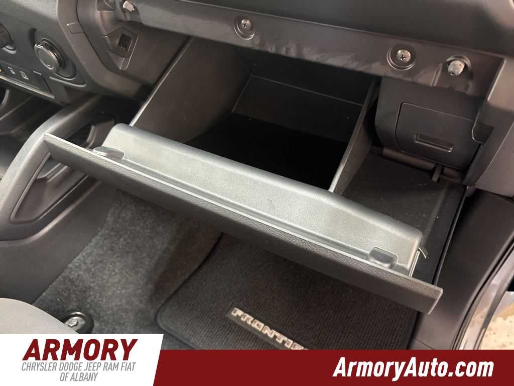 2022 Nissan Frontier S