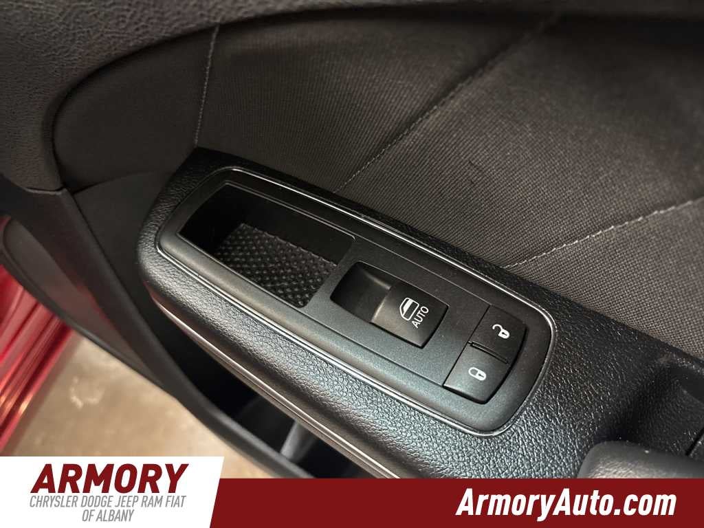 2017 Dodge Charger SXT