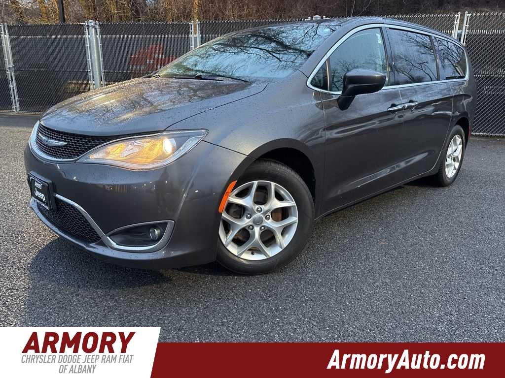 2017 Chrysler Pacifica Touring Plus