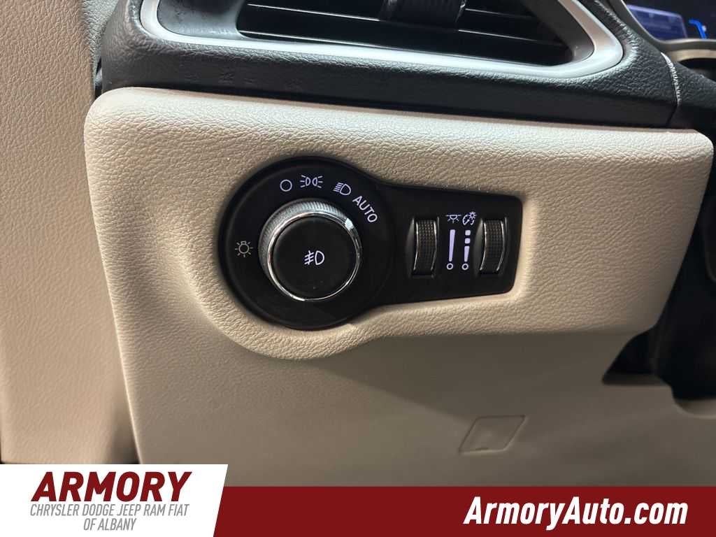 2017 Chrysler Pacifica Touring Plus