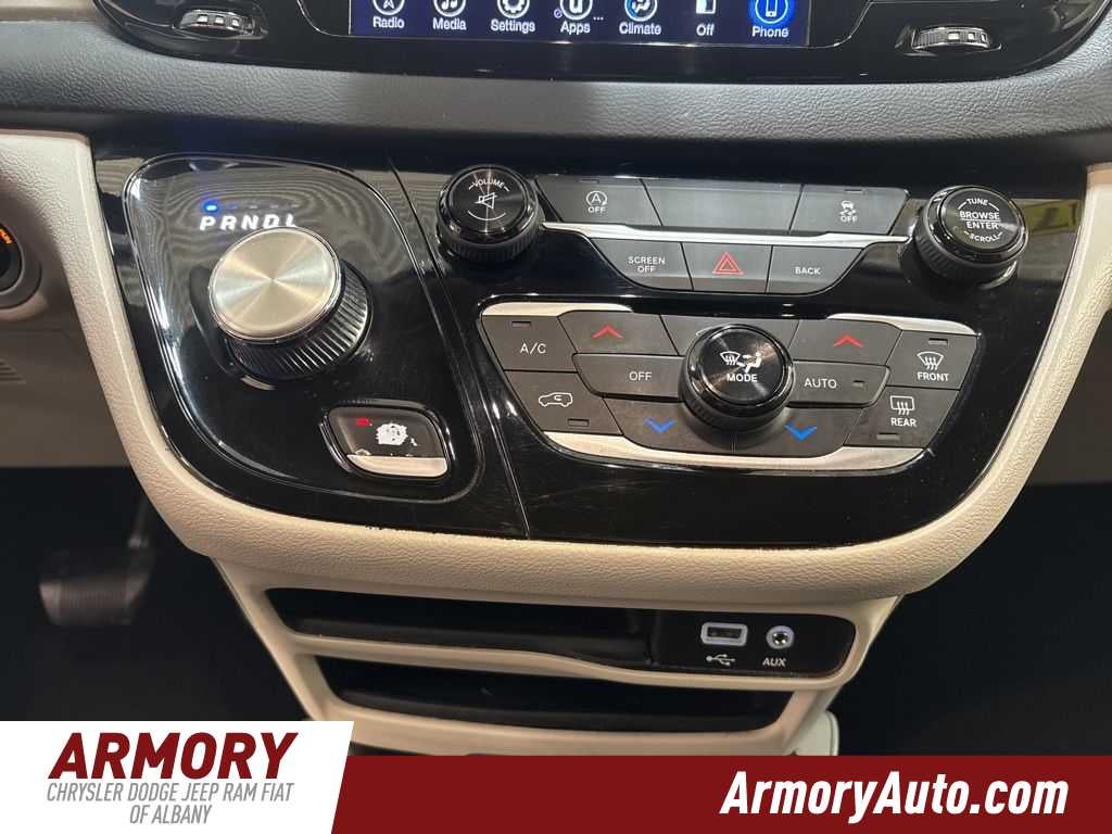 2017 Chrysler Pacifica Touring Plus