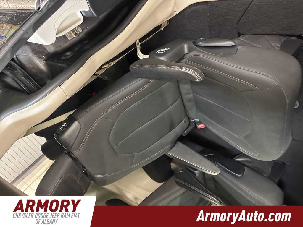 2017 Chrysler Pacifica Touring Plus