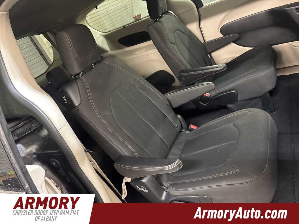 2017 Chrysler Pacifica Touring Plus