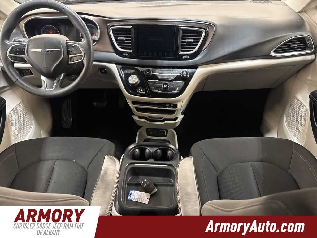 2017 Chrysler Pacifica Touring Plus