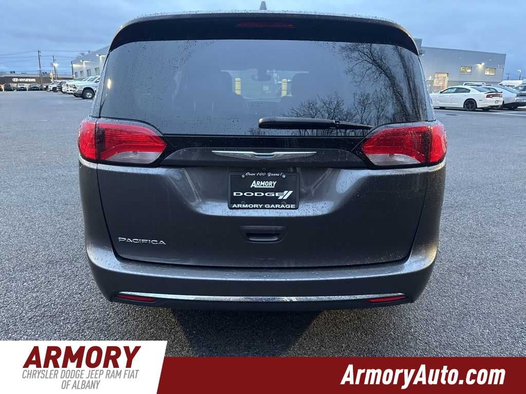 2017 Chrysler Pacifica Touring Plus