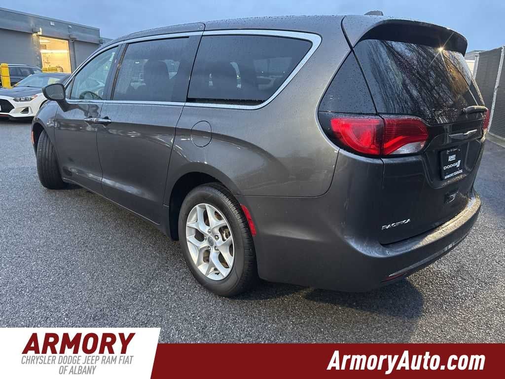2017 Chrysler Pacifica Touring Plus
