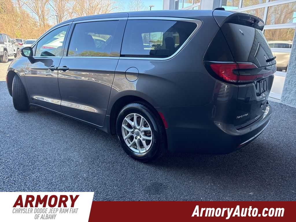 2023 Chrysler Pacifica Touring L