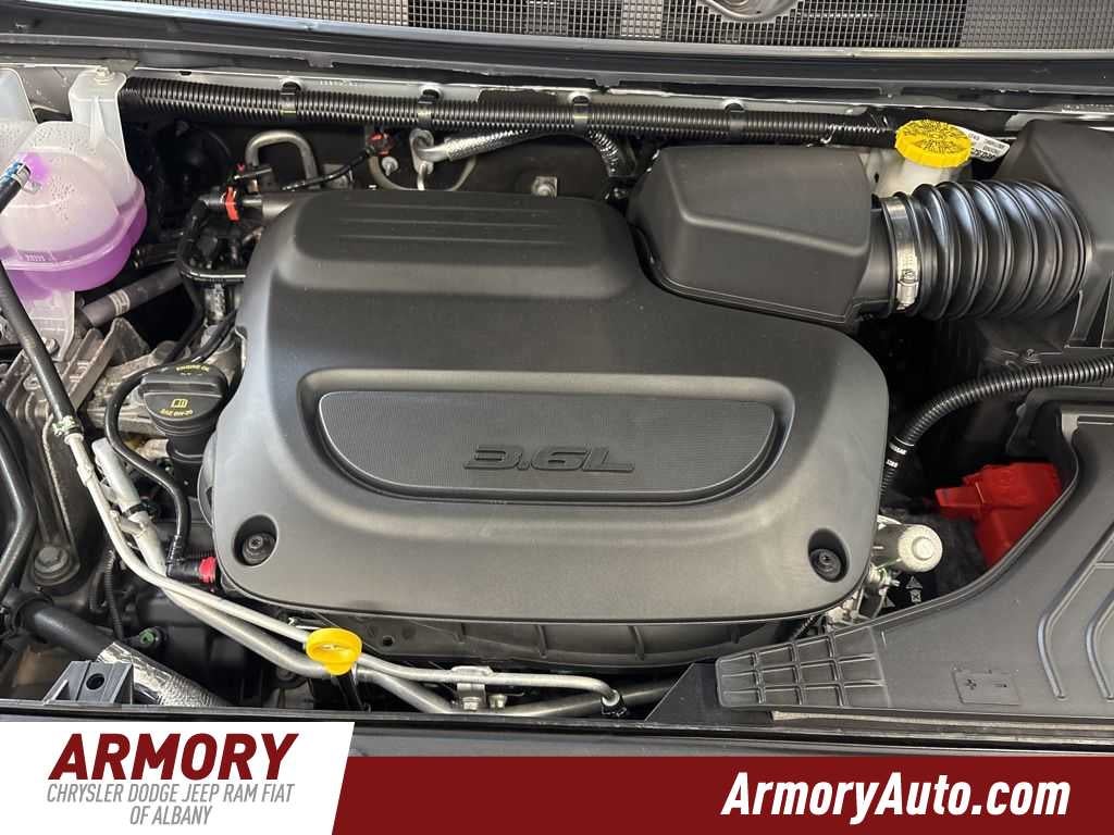 2026 Chrysler Voyager LX