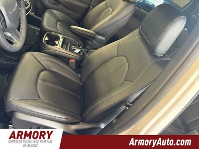 2027 Chrysler Pacifica LX