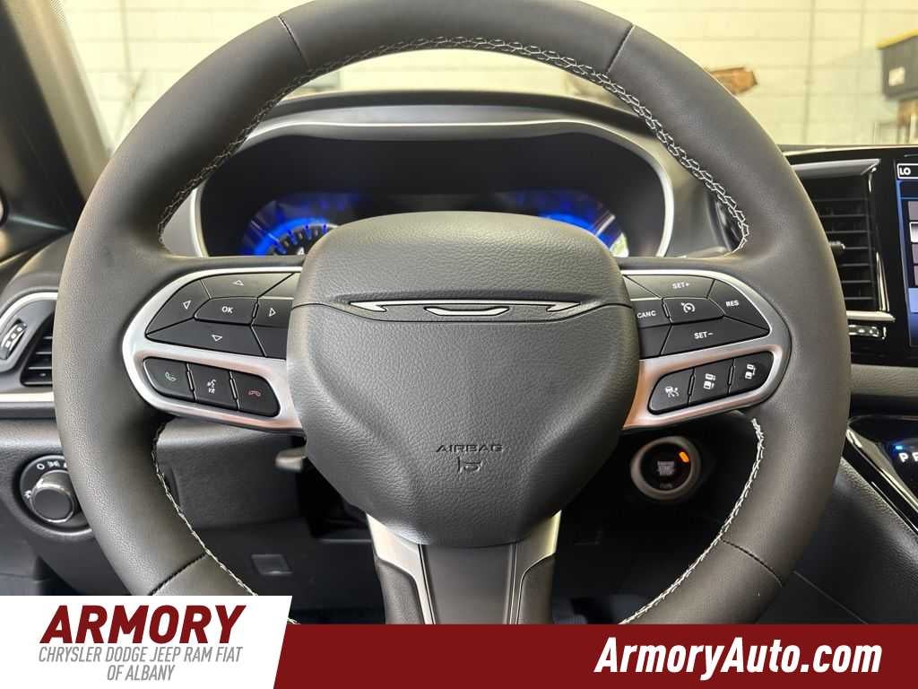 2027 Chrysler Pacifica LX