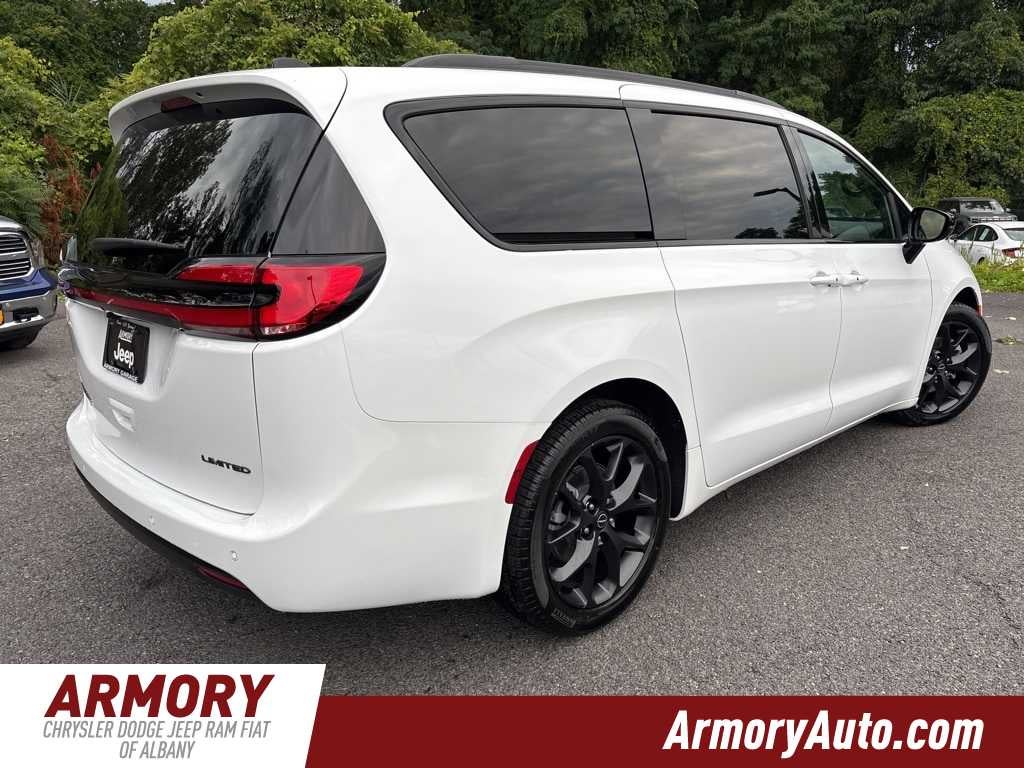 2026 Chrysler Pacifica Limited