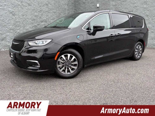 2023 Chrysler Pacifica Hybrid Touring L