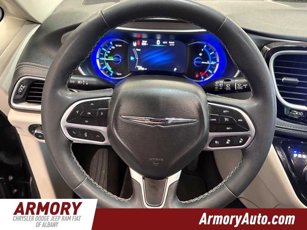 2023 Chrysler Pacifica Hybrid Touring L