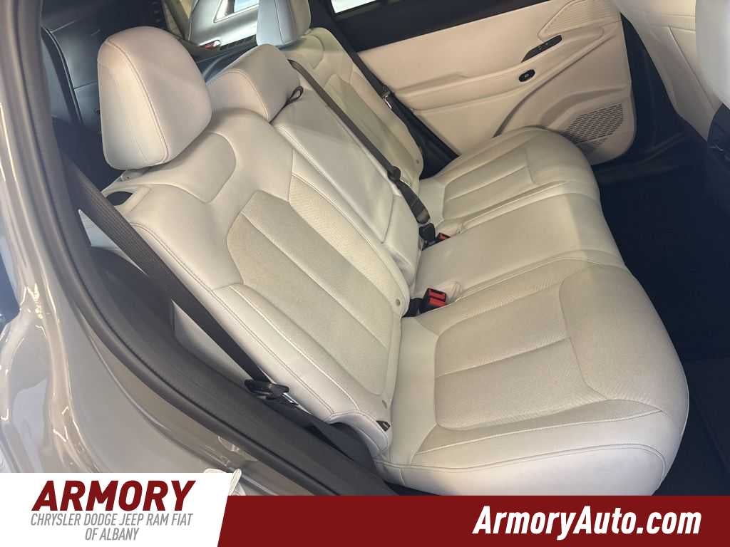 2026 Jeep Cherokee Laredo