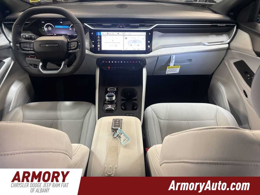 2026 Jeep Cherokee Laredo