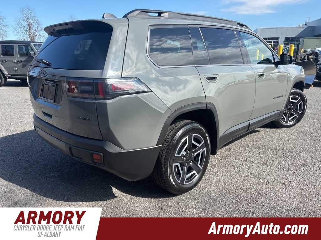 2026 Jeep Cherokee Laredo