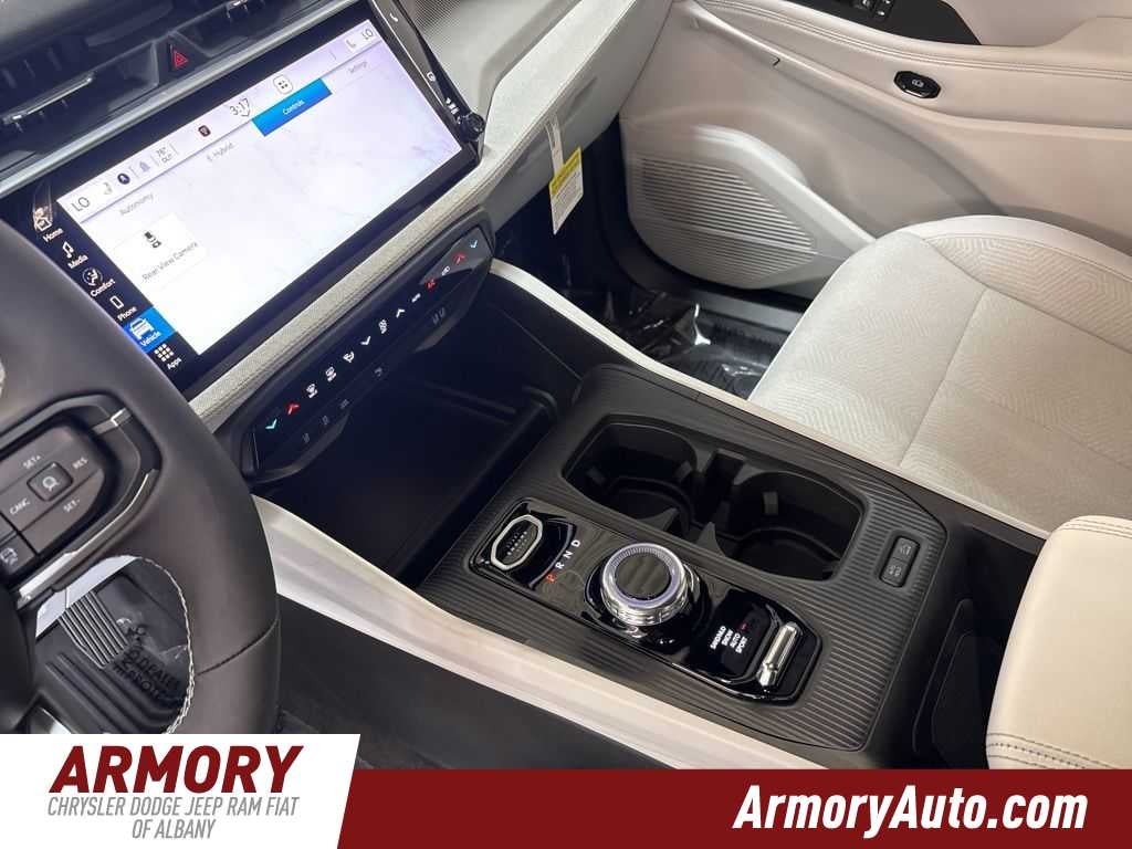 2026 Jeep Cherokee Laredo