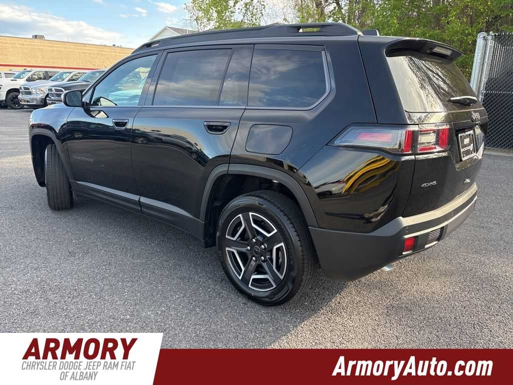 2026 Jeep Cherokee Laredo