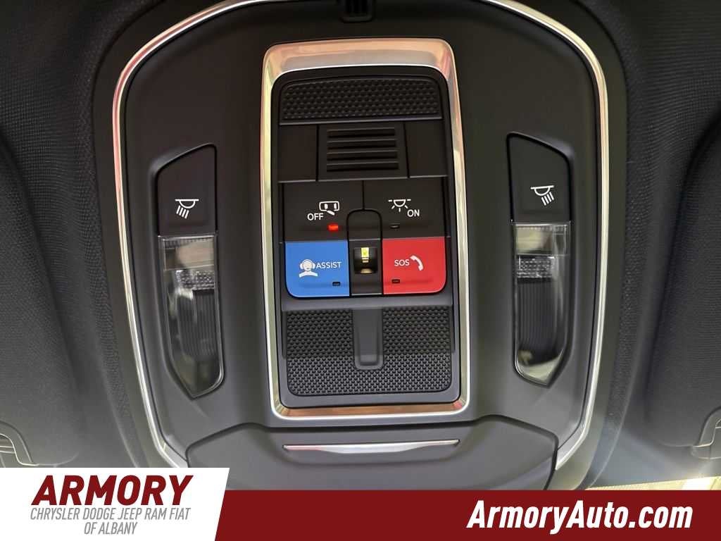 2026 Jeep Cherokee Laredo