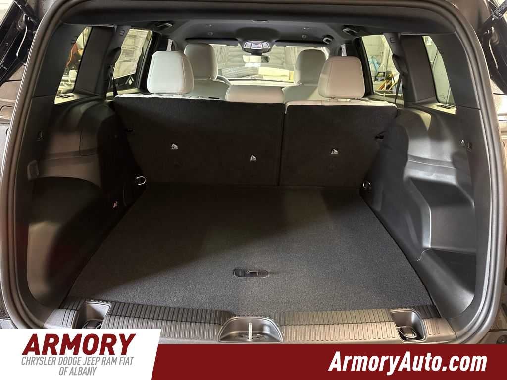 2026 Jeep Cherokee Laredo