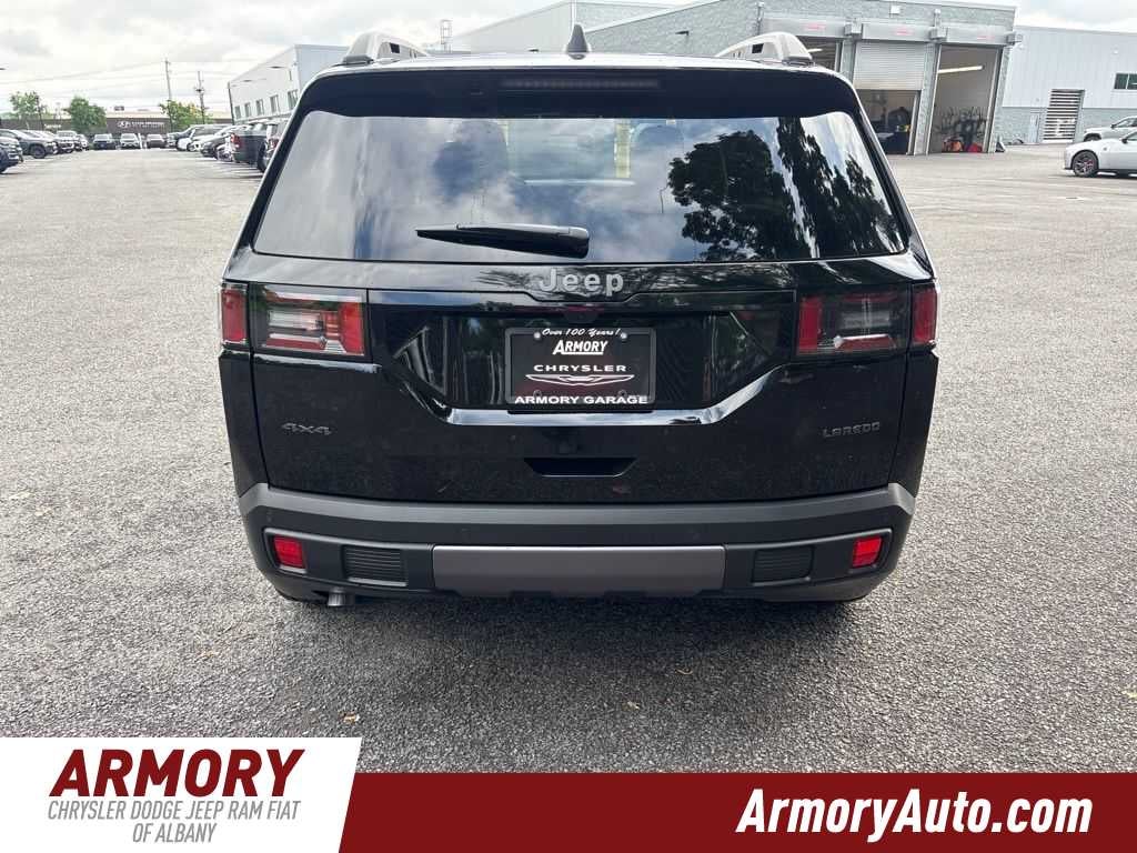 2026 Jeep Cherokee Laredo