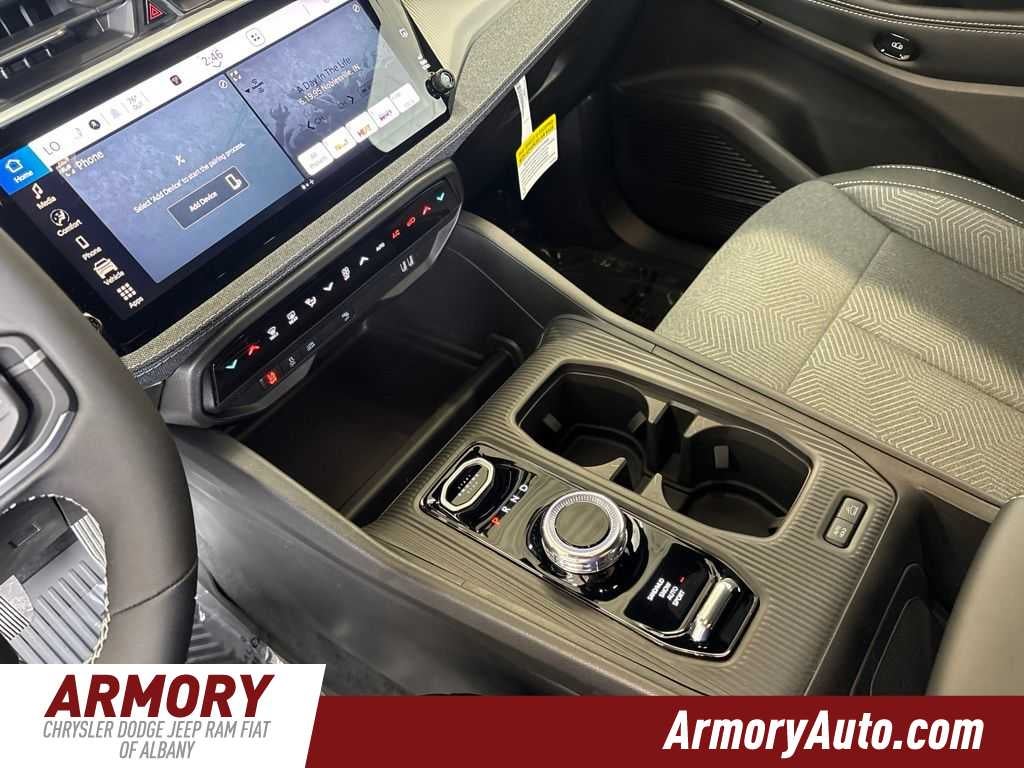 2026 Jeep Cherokee Laredo