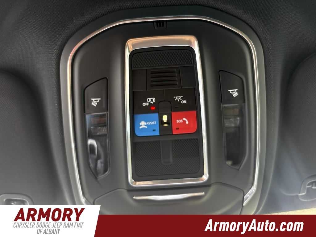 2026 Jeep Cherokee Laredo