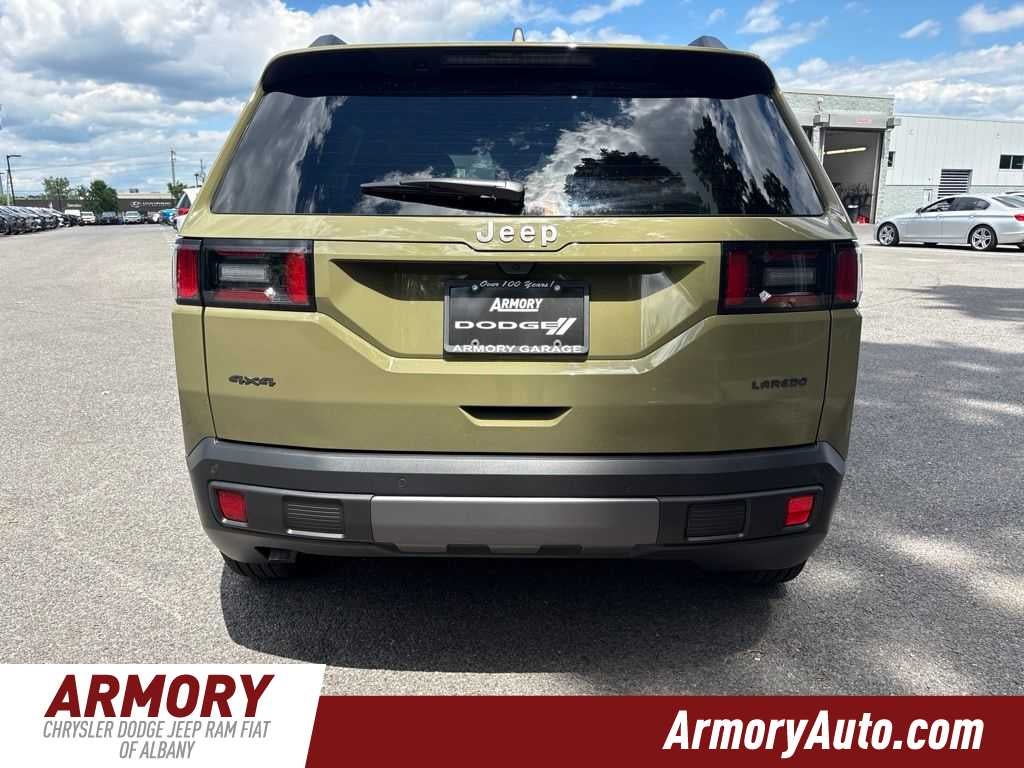 2026 Jeep Cherokee Laredo