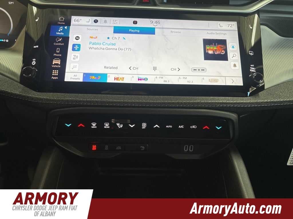 2026 Jeep Cherokee Laredo