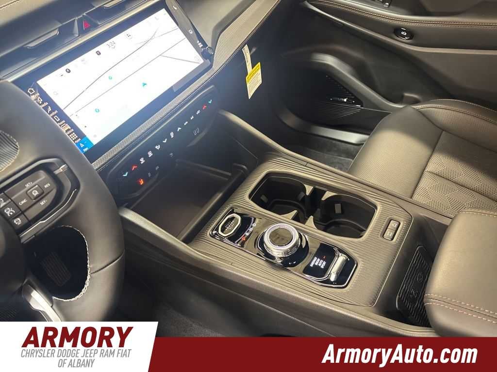 2026 Jeep Cherokee Overland