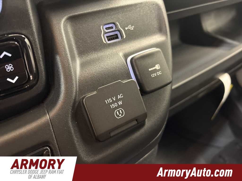 2025 RAM ProMaster Tradesman