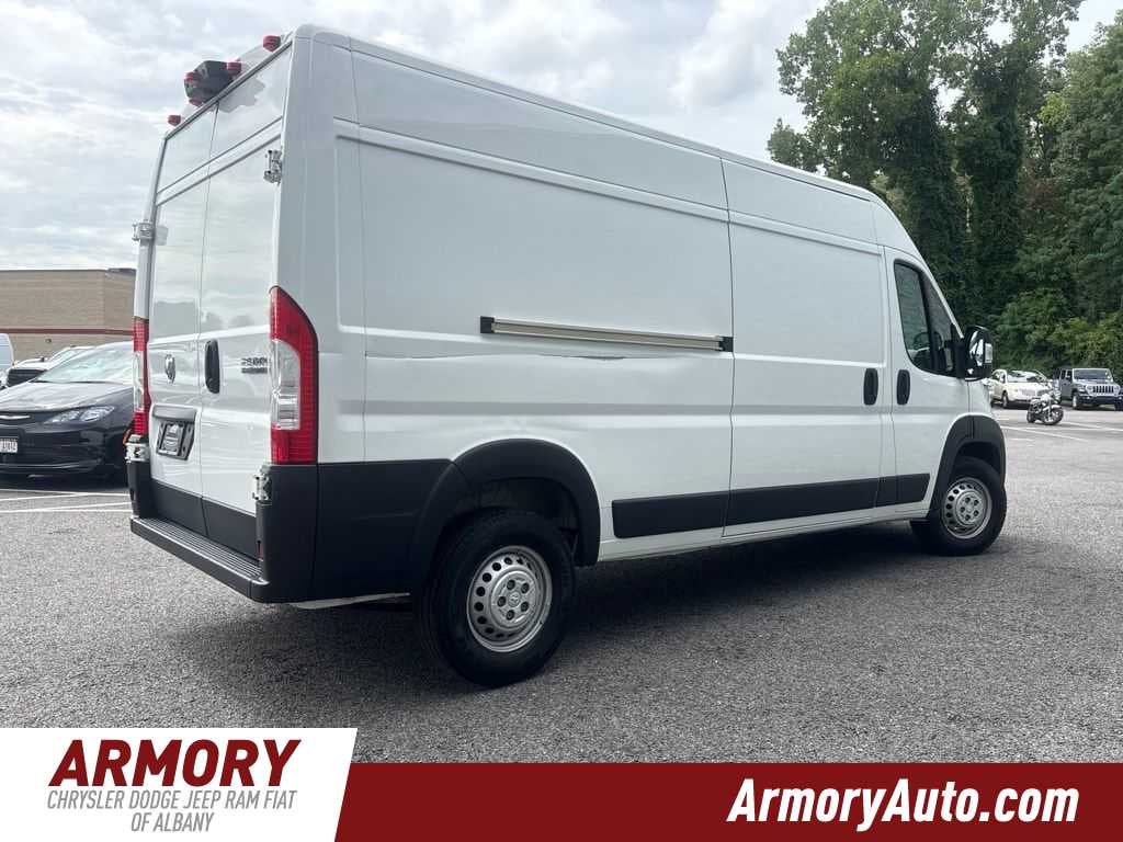 2024 RAM ProMaster Tradesman