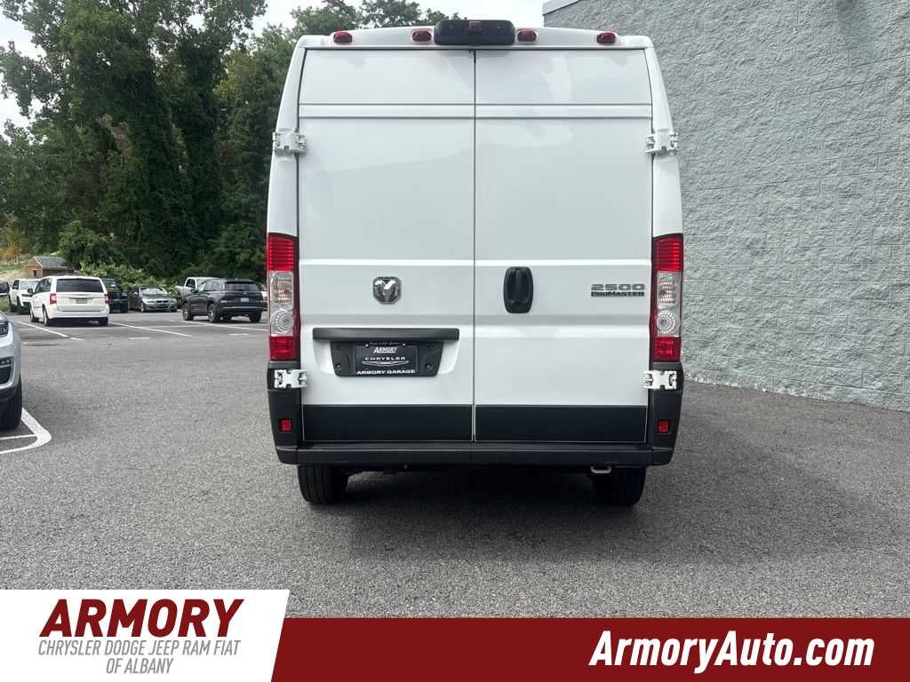 2024 RAM ProMaster Tradesman