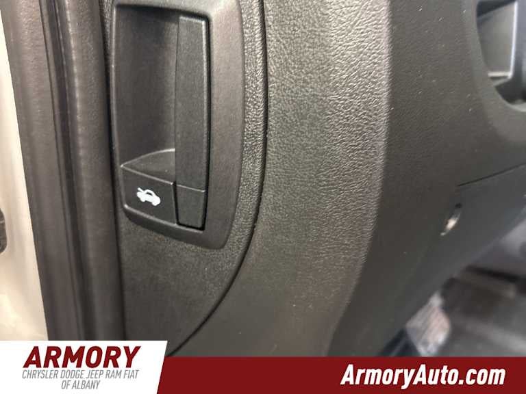 2026 RAM ProMaster Cargo Van Tradesman