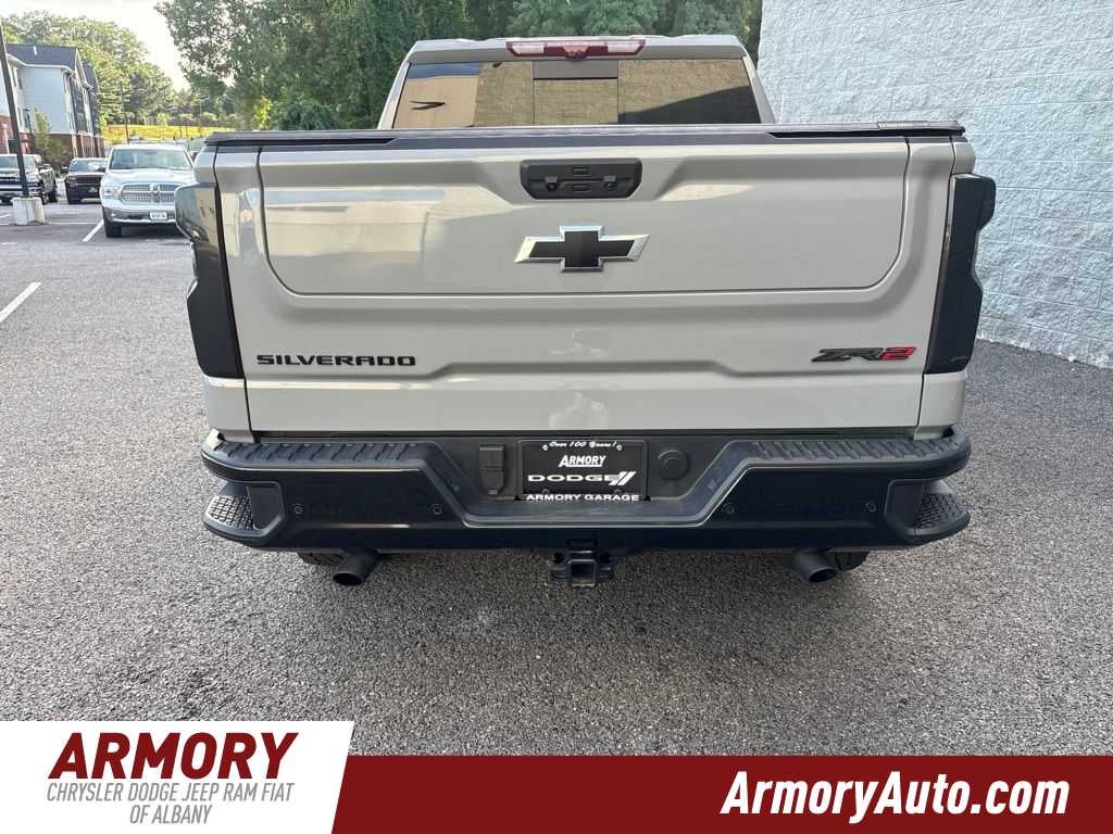 2025 Chevrolet Silverado 1500 ZR2