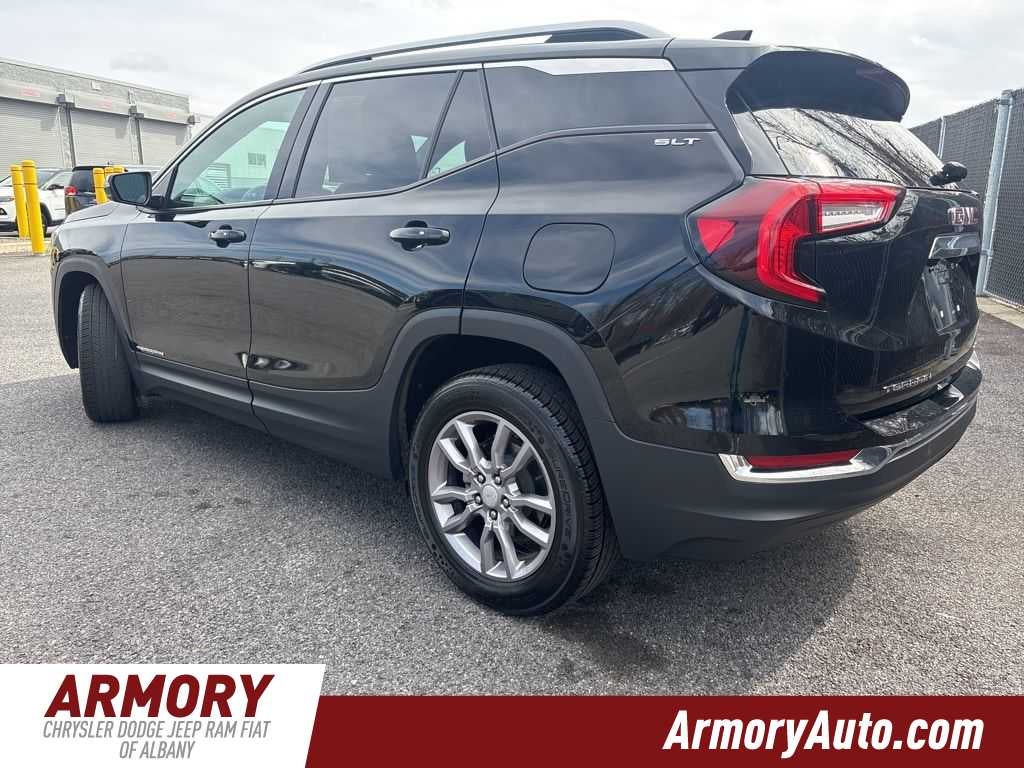 2024 GMC Terrain SLT