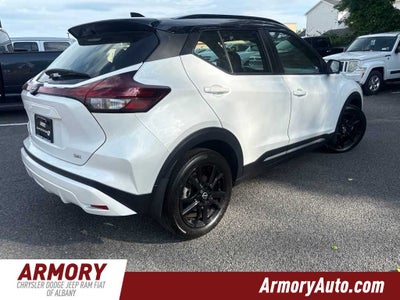 2022 Nissan Kicks SR