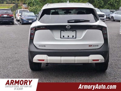 2025 Nissan Kicks SR
