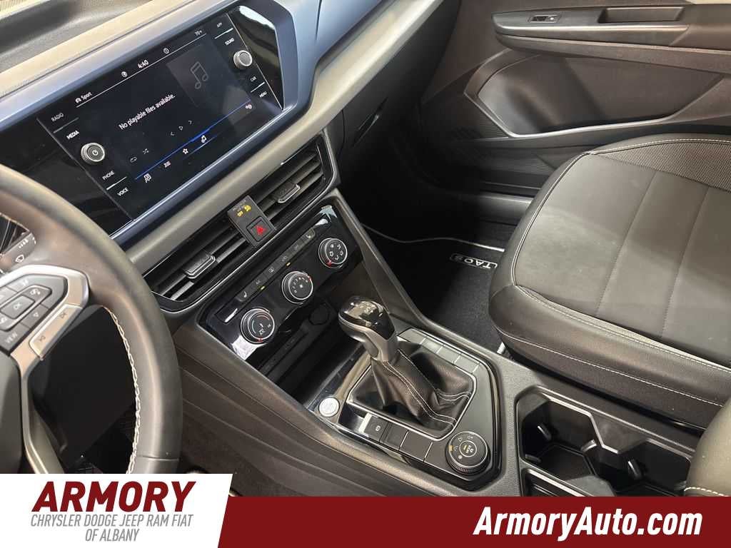 2023 Volkswagen Taos SE