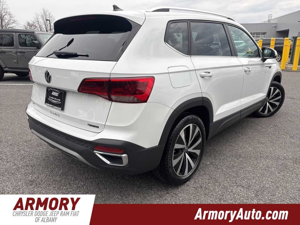 2023 Volkswagen Taos SE