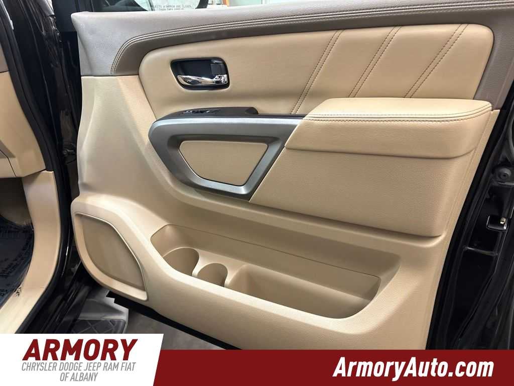 2015 Nissan Armada SV