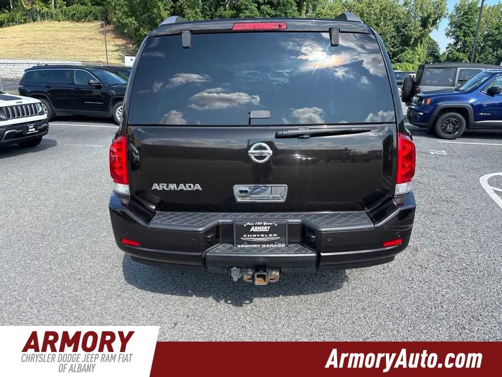 2015 Nissan Armada SV