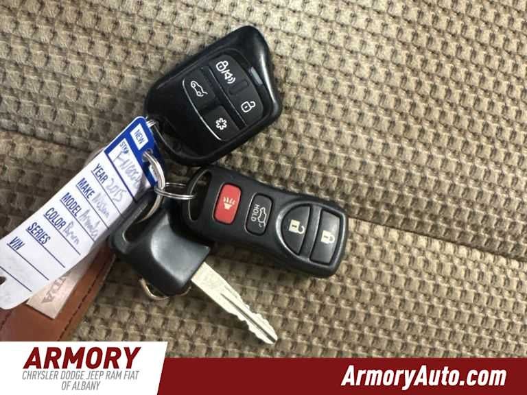 2015 Nissan Armada SV