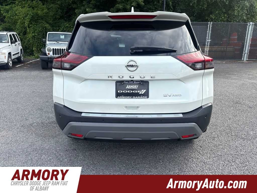 2021 Nissan Rogue SV