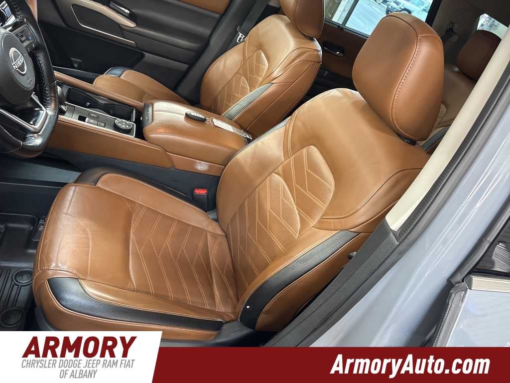 2022 Nissan Pathfinder Platinum