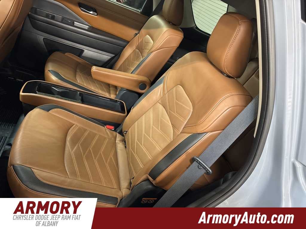 2022 Nissan Pathfinder Platinum