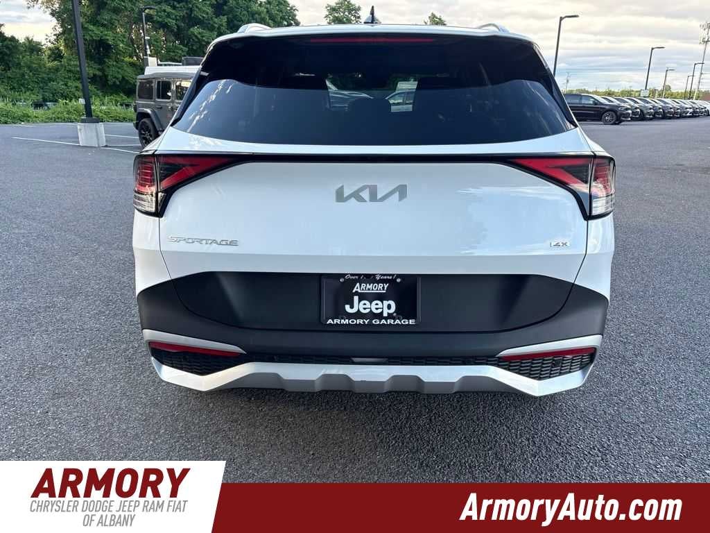 2024 Kia Sportage EX