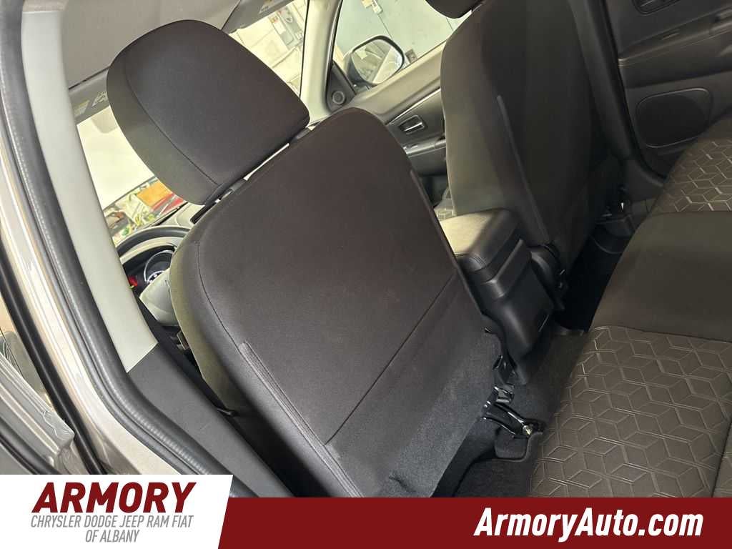 2024 Mitsubishi Outlander Sport ES