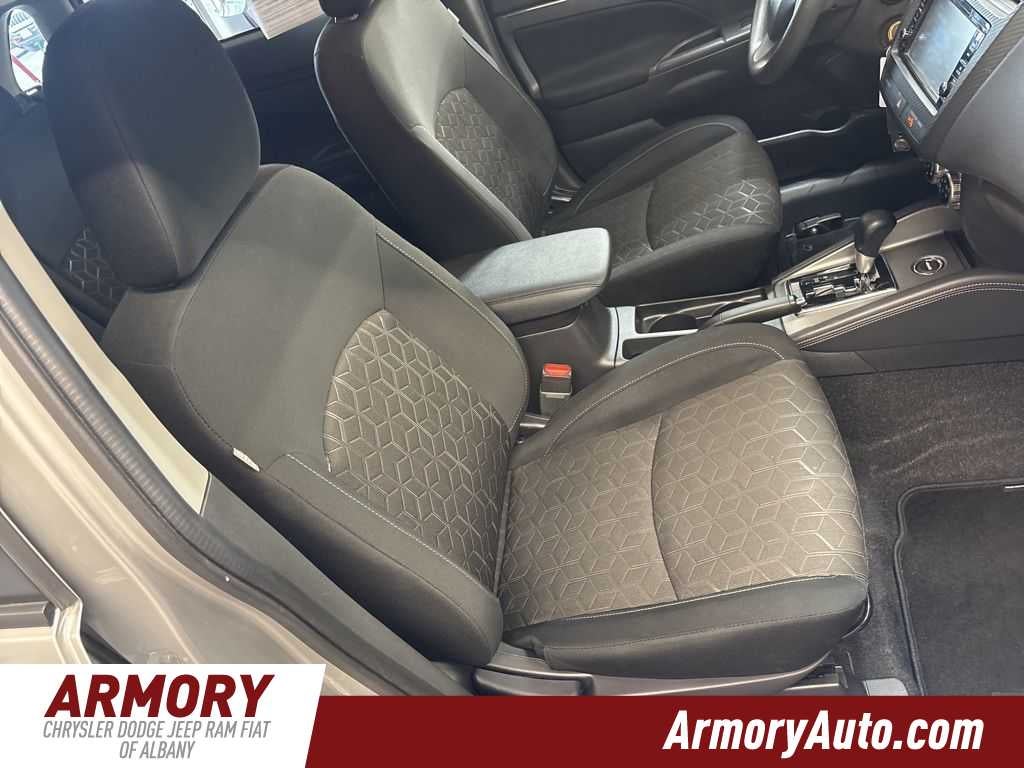 2024 Mitsubishi Outlander Sport ES